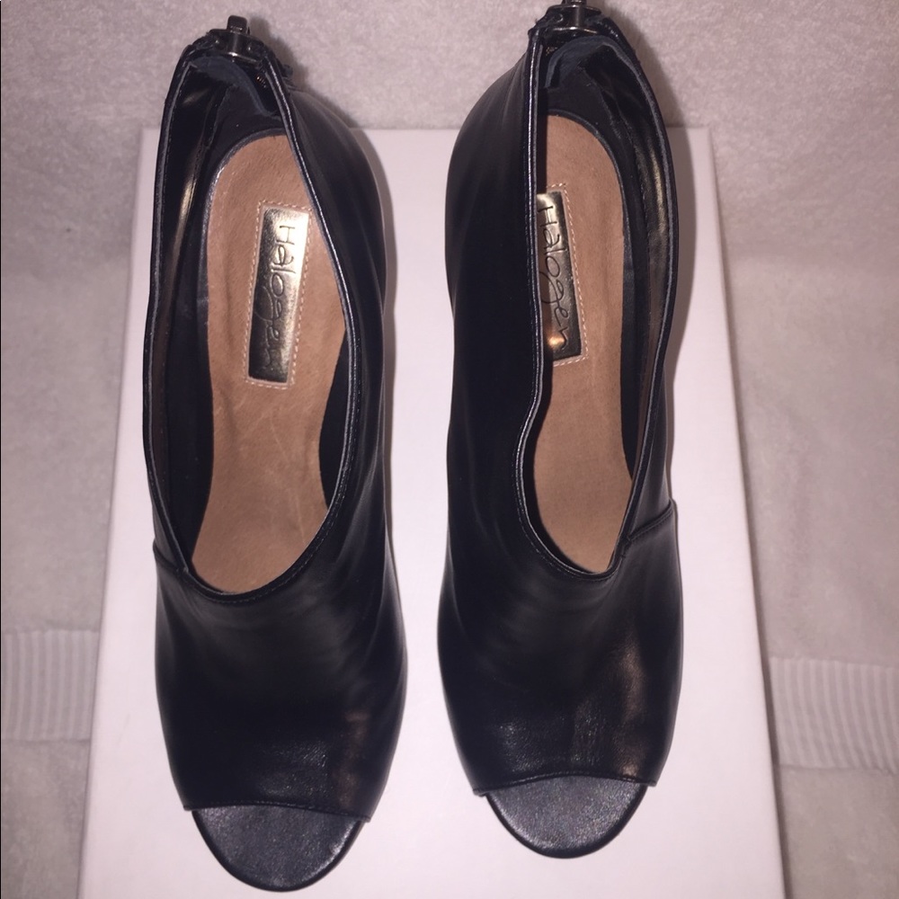 Halogen Black Leather Heels